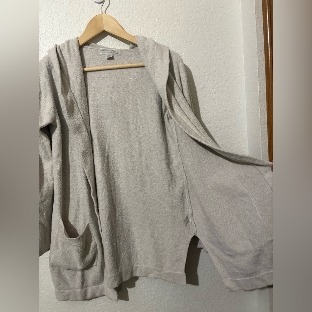 Barefoot Dreams CozyChic Lite® Relaxed Hooded in Taupe - XS/S - Picture 2 of 8